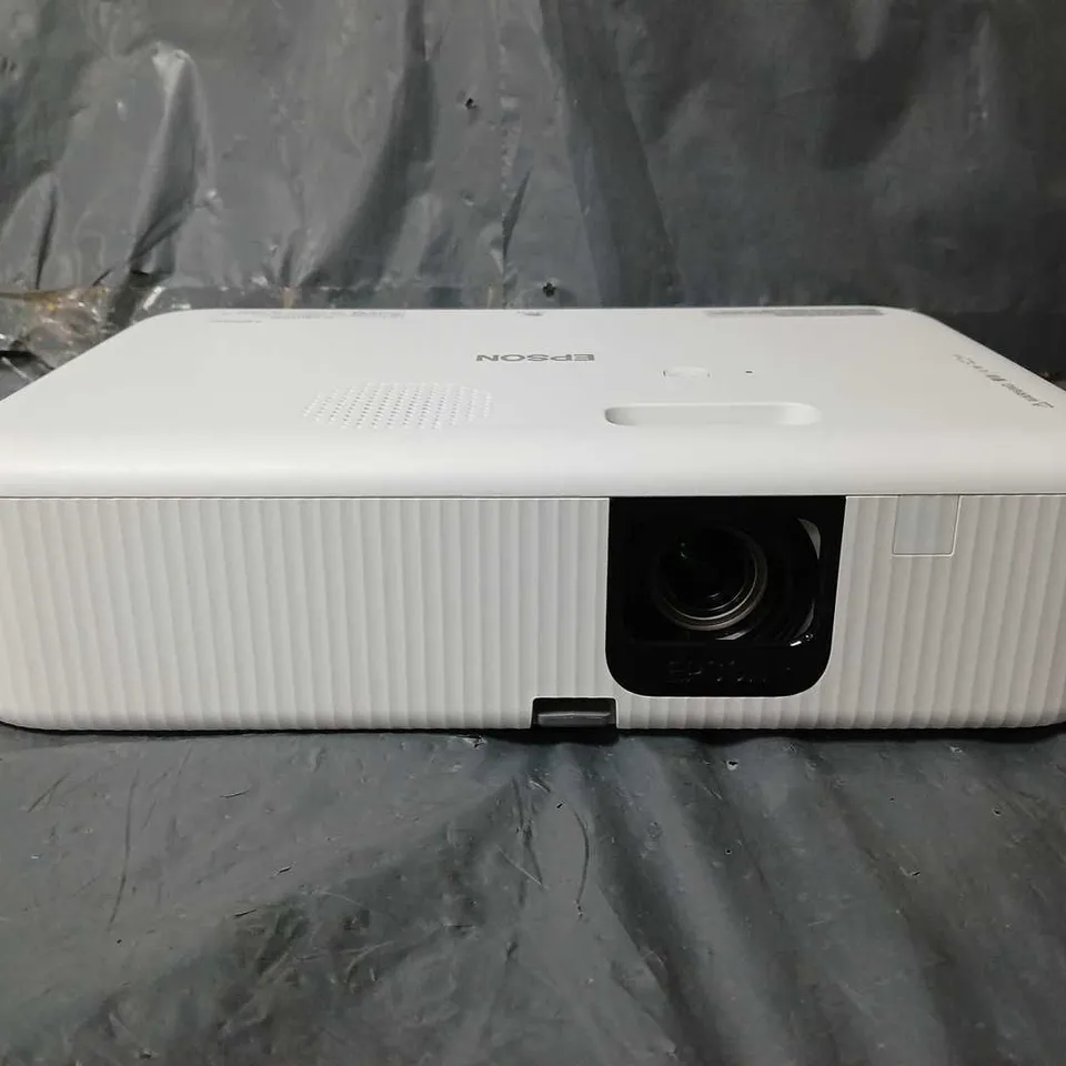 BOXED EPSON COFH02 FULL HD 1080P PORTABLE PROJECTOR