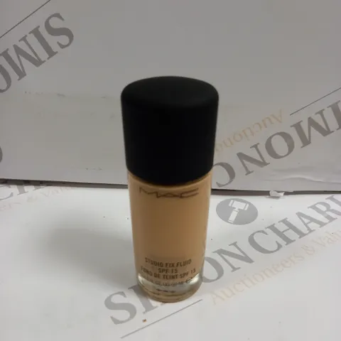 MAC STUDIO FIX FLUID SPF15 FOUNDATION