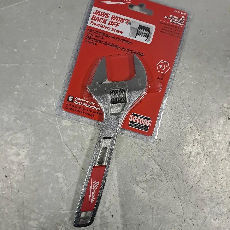 MILWAUKEE WIDE JAW ADJUSTABLE WRENCH 