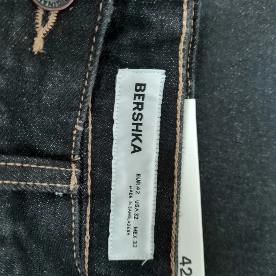 BERSHKA JEANS - DARK DENIM, MEN'S UK 32 (EU 42 / US 32)