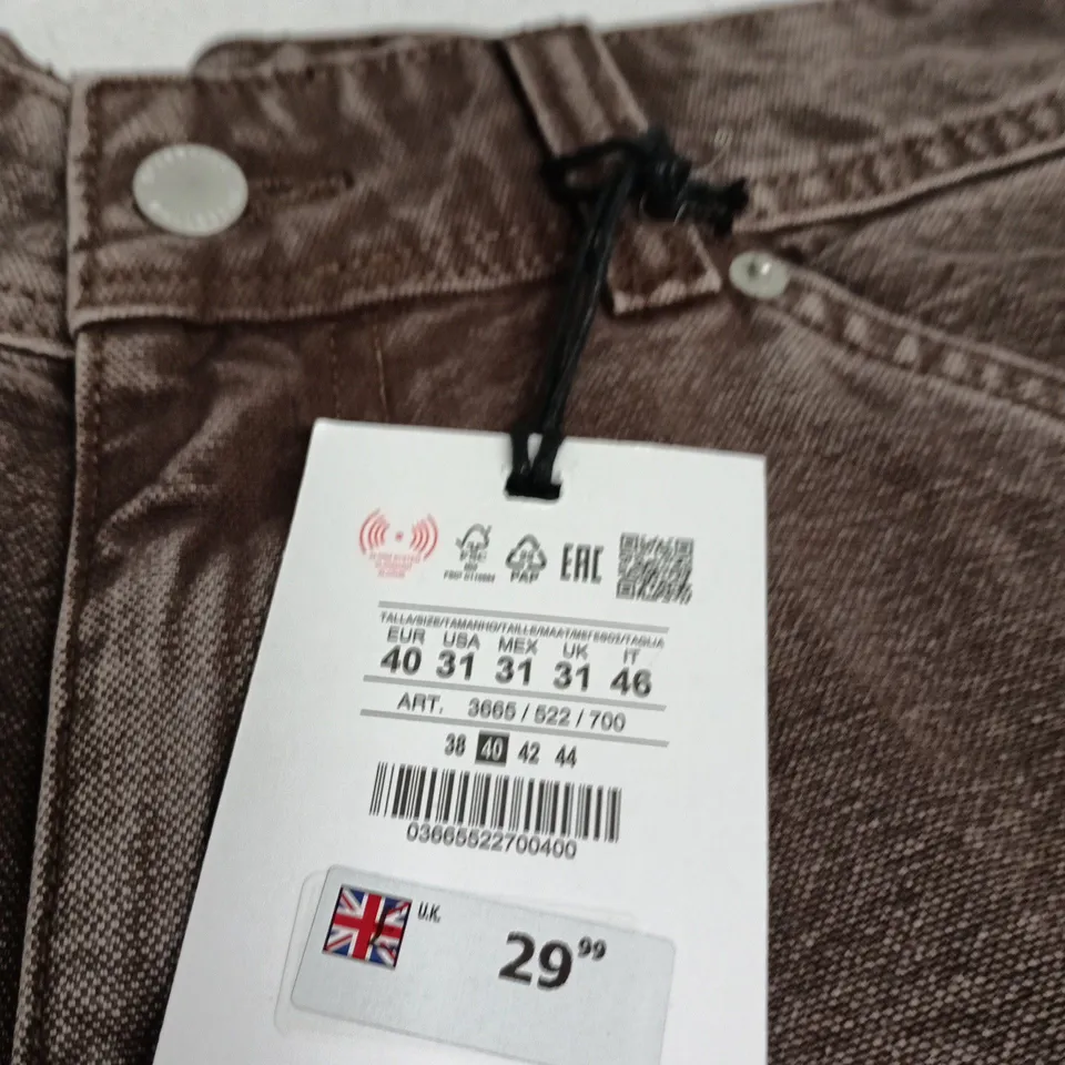PULL&BEAR BROWN DENIM SHORTS – UK 31 (EU 40)