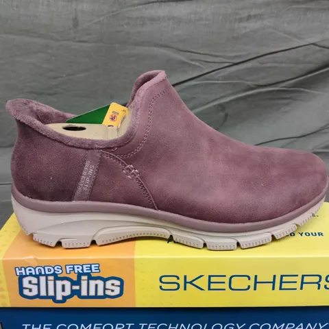 BOXED SKECHERS HANDS FREE SLIP-INS DARK ROSE BOOT, UK 8 – WOMEN