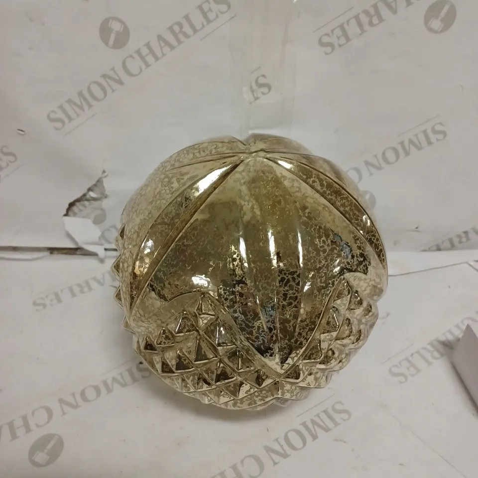 BOXED ALISON CORK ROTATING LIGHT GOLD CUT GLASS DECORATION // COLLECTION ONLY