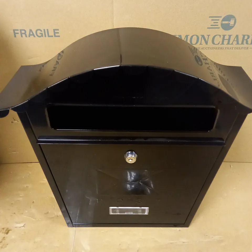 BURG-WACHTER CLASSIC WALL MOUNTED POST BOX