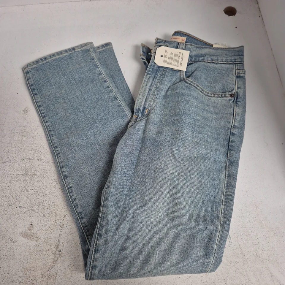 LEVI'S PREMIUM 724 HIGH RISE STRAIGHT JEANS - 27X30