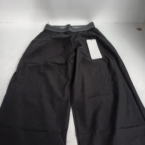 ALO YOGA BLACK JOGGERS WITH GREY WAISTBAND – WOMEN’S ACTIVEWEAR SIZE S