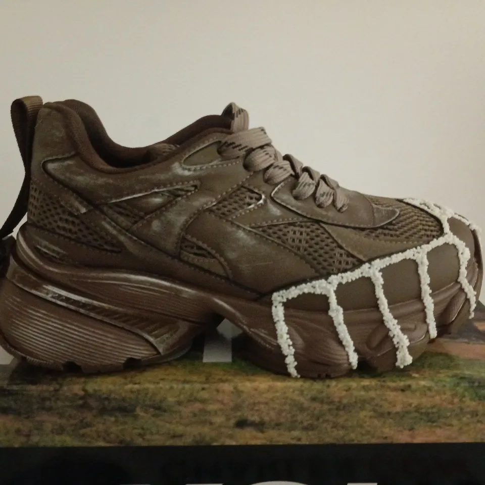 BOXED PAIR OF KOI FOREST LINES MEGA CHUNKY TRAINERS -  UK SIZE 6