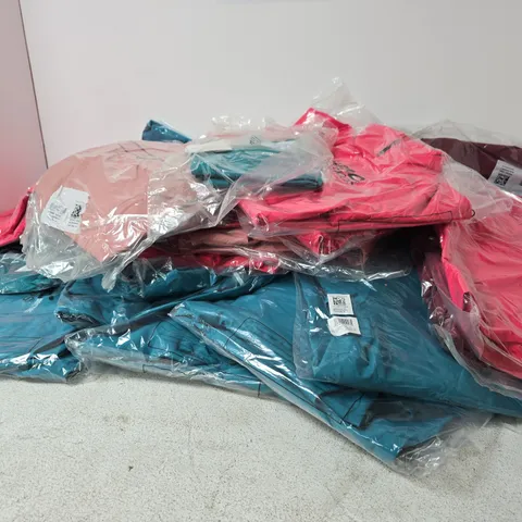 BOX OF APPROXIMATELY 34 BRAND NEW REGATTA CLOTHING ITEMS IN VARIOUS STYLES , COLOURS AND SIZES