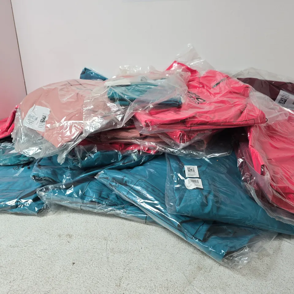 BOX OF APPROXIMATELY 34 BRAND NEW REGATTA CLOTHING ITEMS IN VARIOUS STYLES , COLOURS AND SIZES