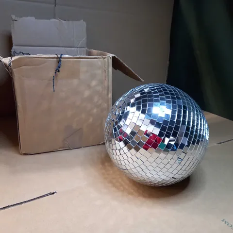 MIRRORED DISCO BALL