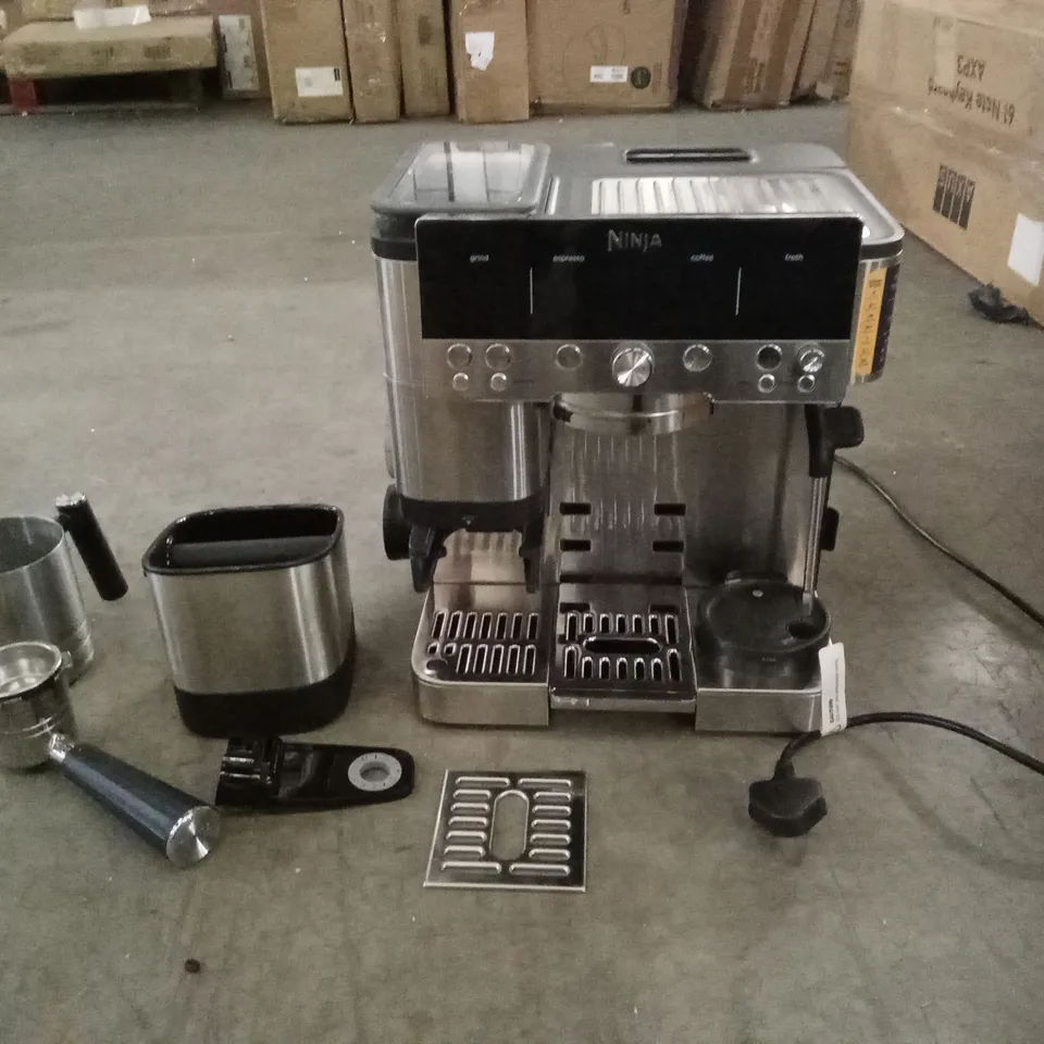 BOXED NINJA LUXE CAFÉ PREMIER COFFEE MACHINE - ES601UK RRP £549