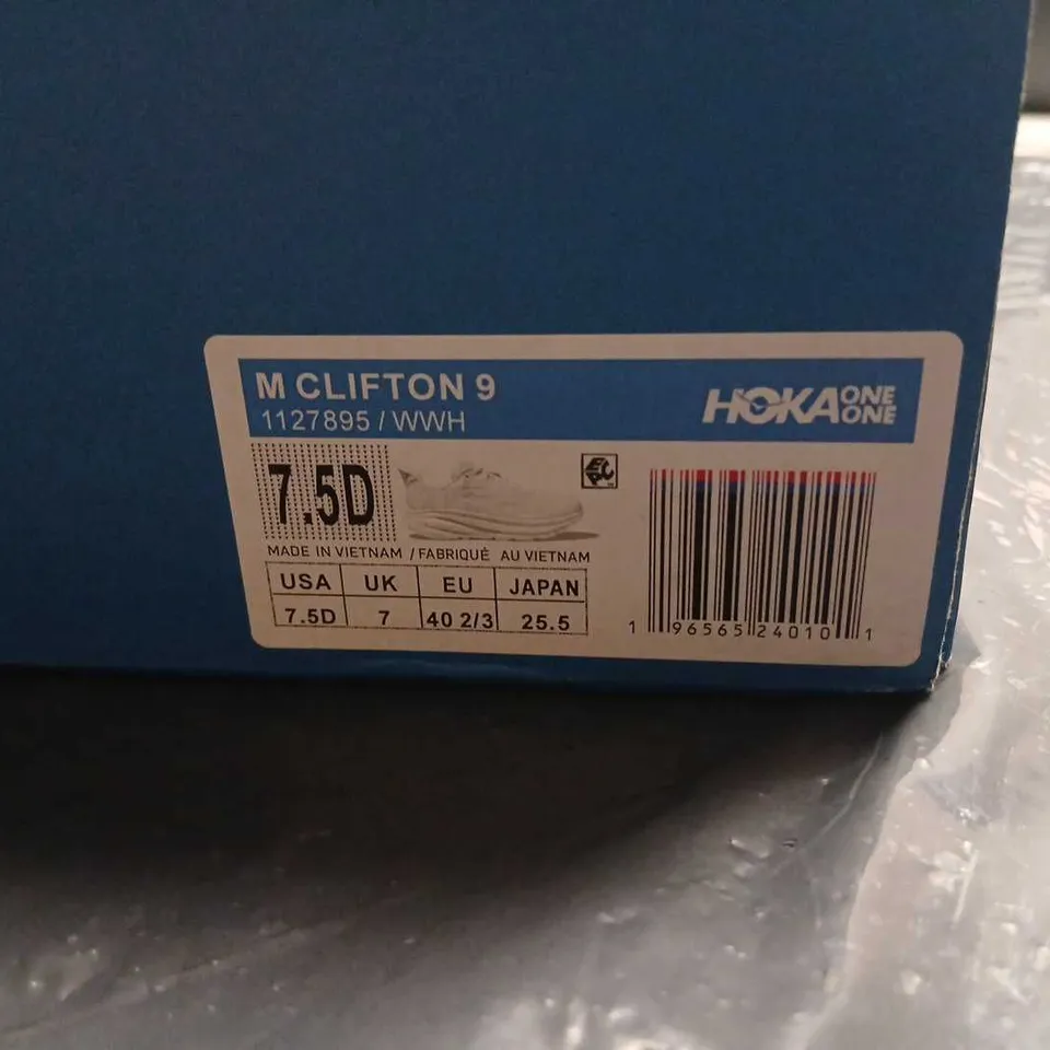 HOKA CLIFTON 9 MEN'S RUNNING SHOES – WHITE, UK 7 (US 7.5)