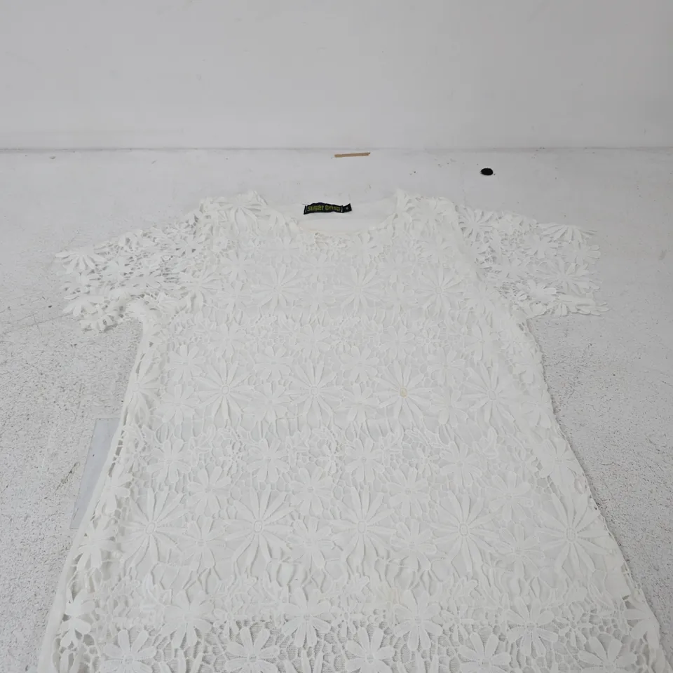SUGAR CRISP WOMEN'S WHITE LACE TOP – SIZE S 