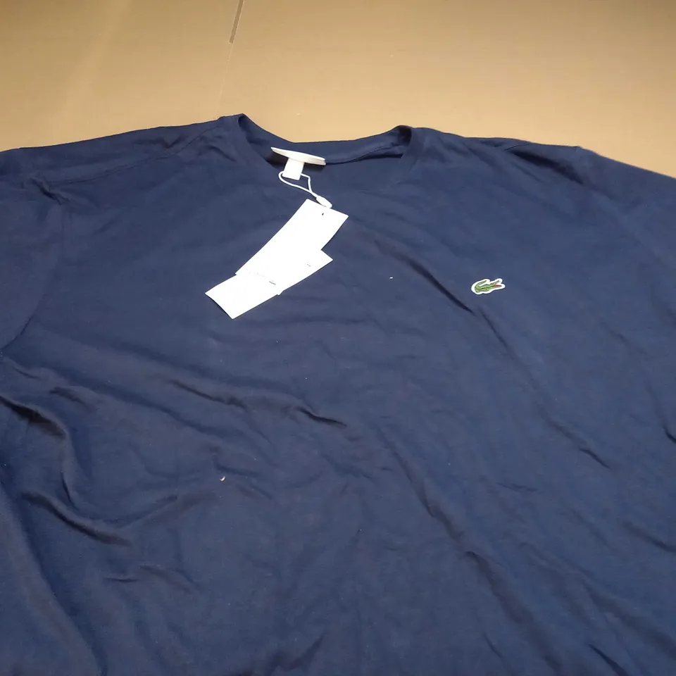 LACOSTE BASIC LOGO T-SHIRT IN NAVY