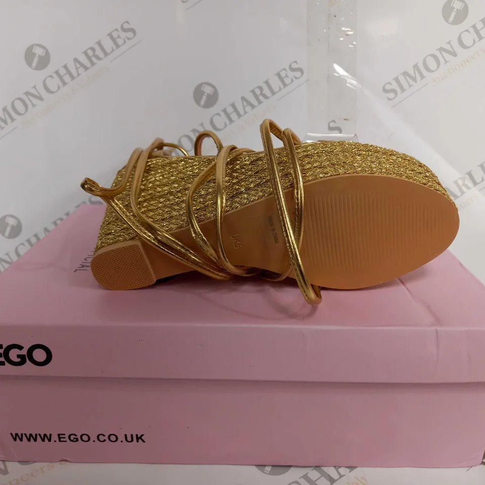 BOXED EGO THEODORE GOLD PLATFORM HEEL - UK 5