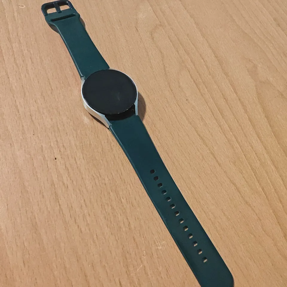 UNBOXED SAMSUNG GALAXY WATCH 40MM WITH 20MM TEAL STRAP - SM-R930
