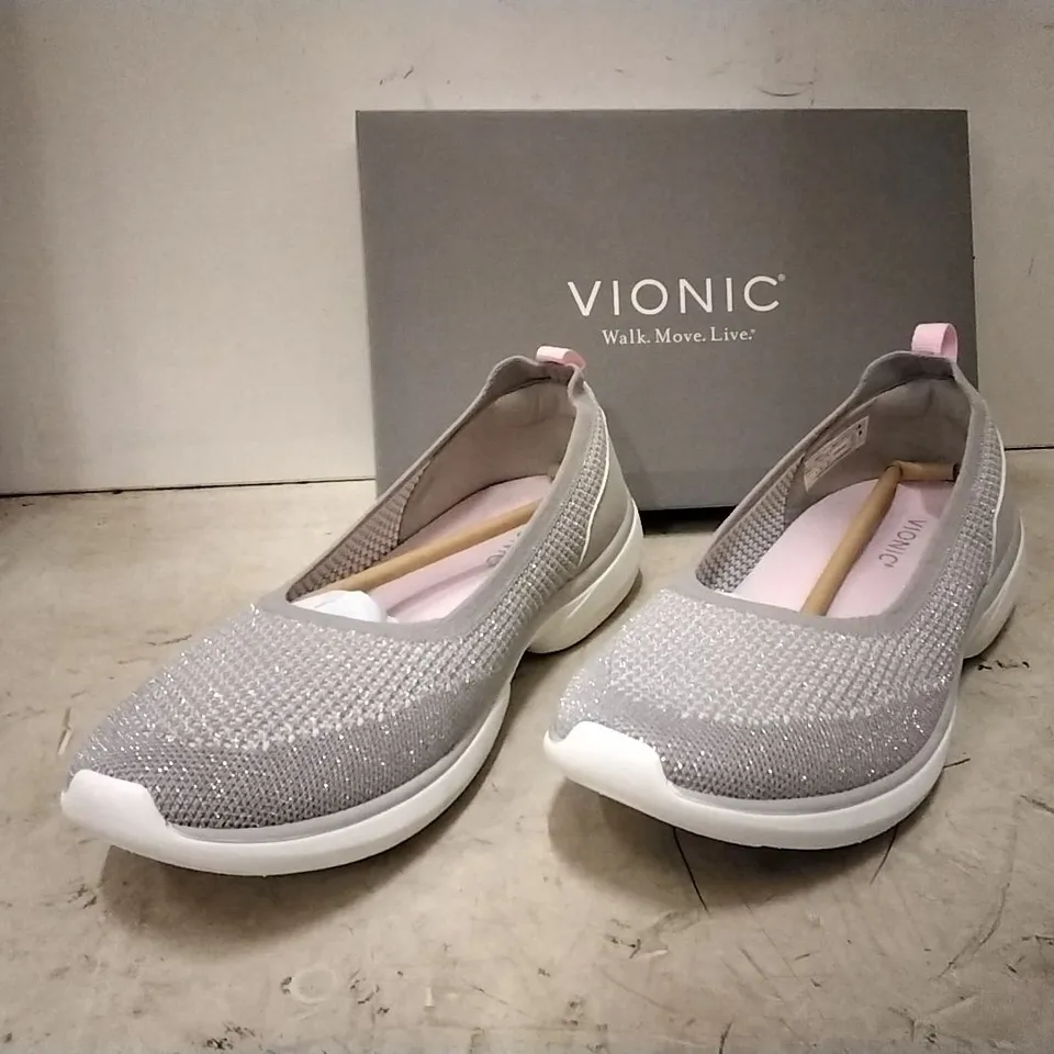 BOXED VIONIC BALLERINA,  GREY , SIZE 9 , 4 PAIRS 