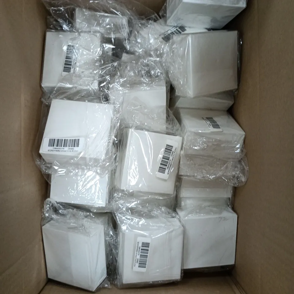 ASSORTED EMPTY JEWELRY BOXES.