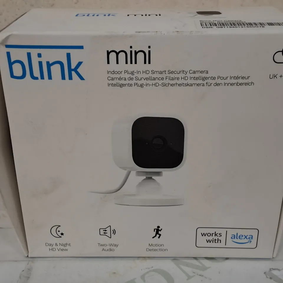 BLINK MINI INDOOR PLUG-IN HD SMART SECURITY CAMERA