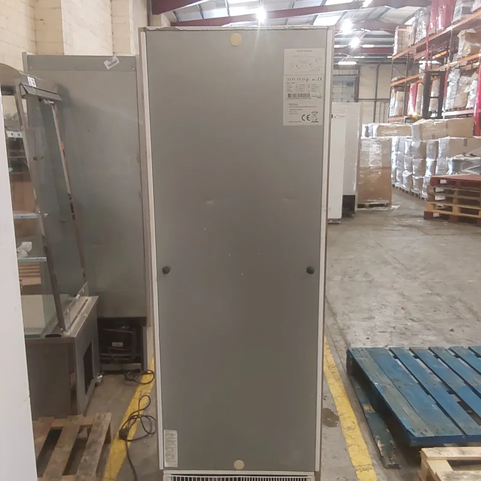 TEFCOLD UR400S COMMERCIAL UPRIGHT REFRIGERATOR