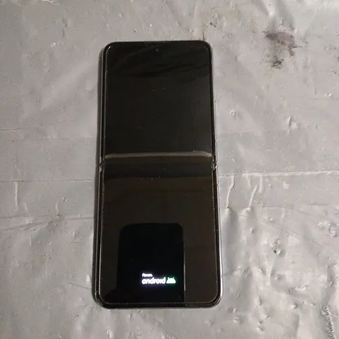SAMSUNG GALAXY FOLD 4 SMARTPHONE  