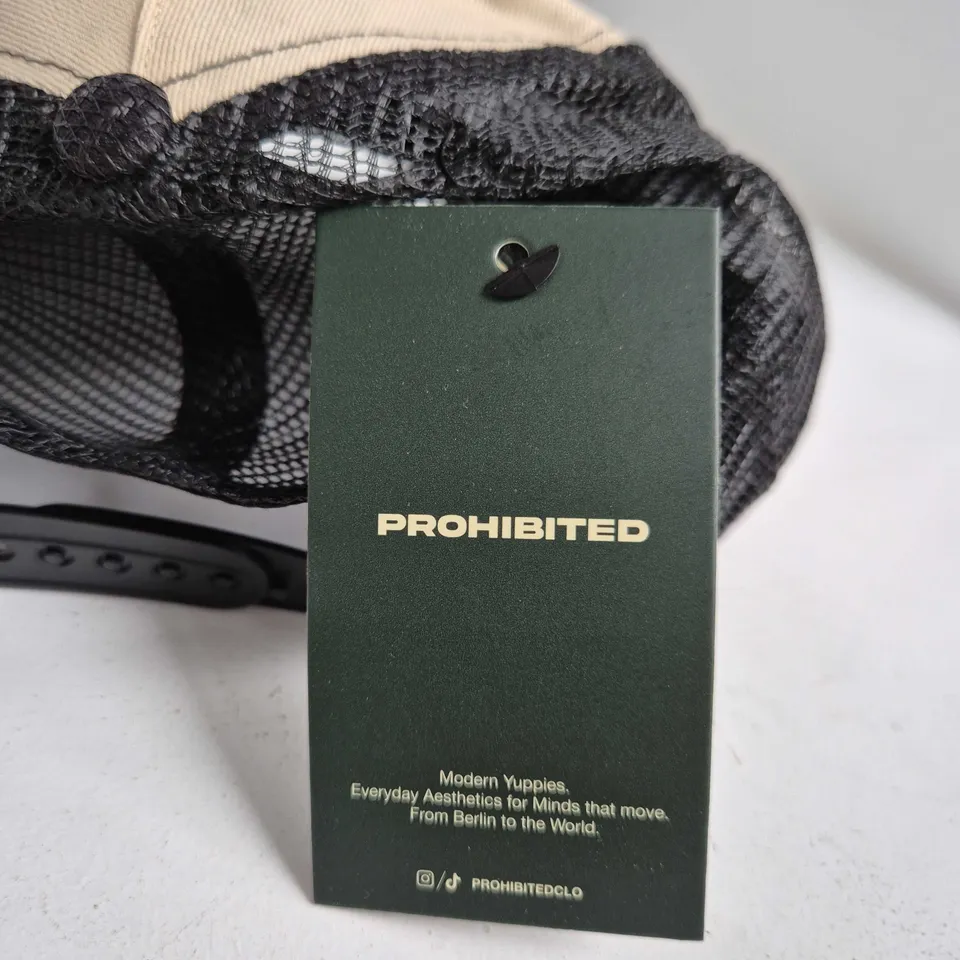 PROHIBITED RACECORE TRUCKER CAP CREAM/CAMOUFLAGE – ONE SIZE