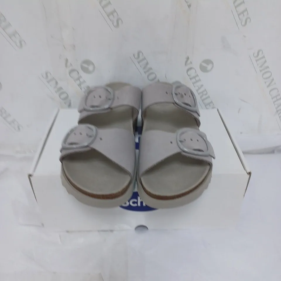 BOXED SCHOLL SOFTSTEP LADIES SANDALS BUCKLE FASTENING SIZE 6 GREY