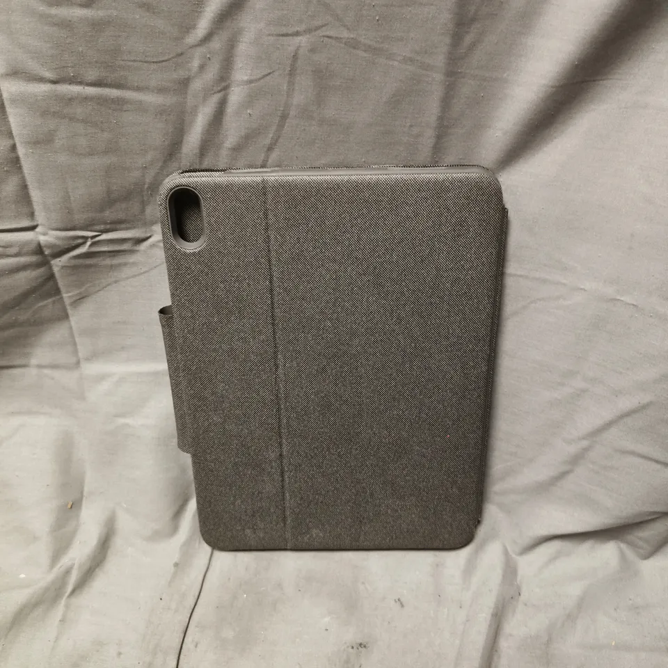  LOGITECH FOLIO TOUCH KEYBOARD CASE (COMPATIBLE FOR IPAD AIR 11-INCH (M2 & M3), IPAD AIR (4TH & 5TH GEN)) (YU0043)