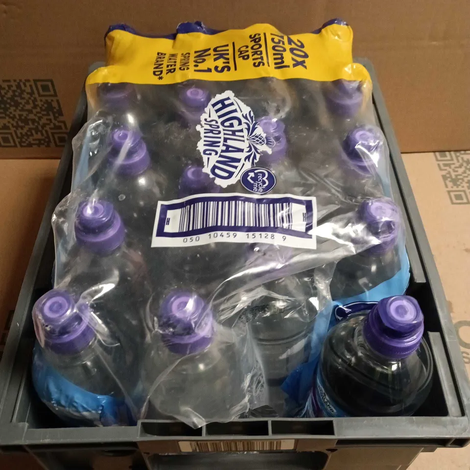 APPROXIMATELY 15 HIGHLAND SPRING SPRING WATERS - 750ML 