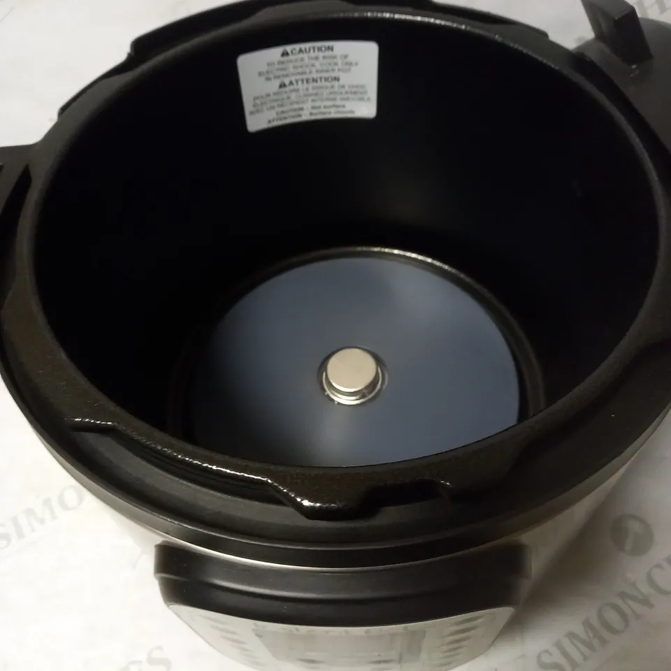 INSTANT POT DUO SMART PRESSURE COOKER