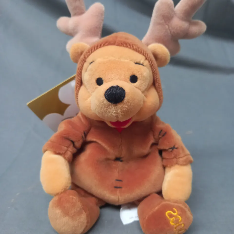 DISNEY REINDEER POOH 2000 MINI BEAN BAG