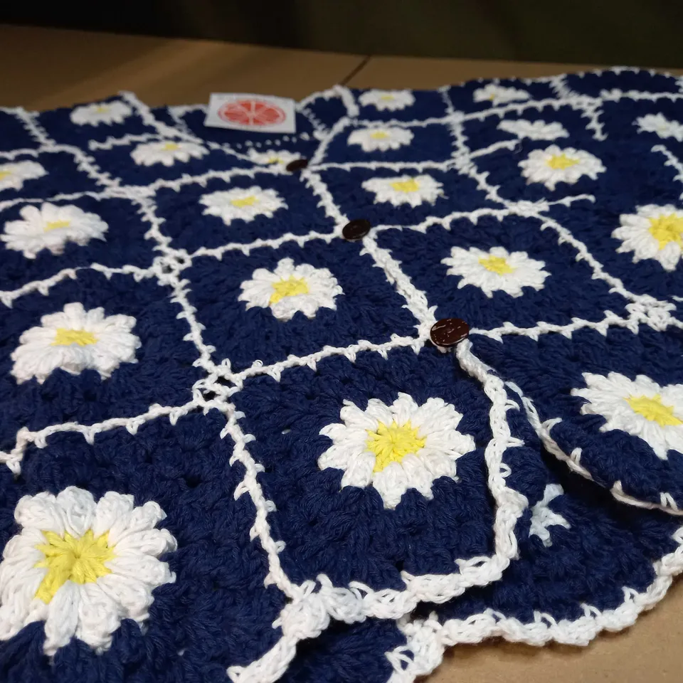 DESIGNER NAVY/DAISY CROCHET CARDIGAN - MEDIUM