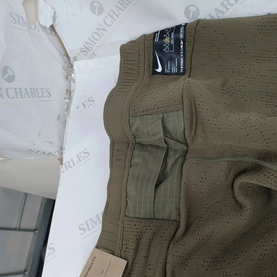 MENS NIKE LARGE PANTS IN KHAKI GREEN 