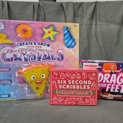 BOX OF APPROXIMATELY 15 ASSORTED TOYS AND GAMES TO INCLUDE CREATE & GROW YOUR OWN CRYSTALS, CHRISTMAS SIX SECOND SCRIBBLES, ETC - COLLECTION ONLY