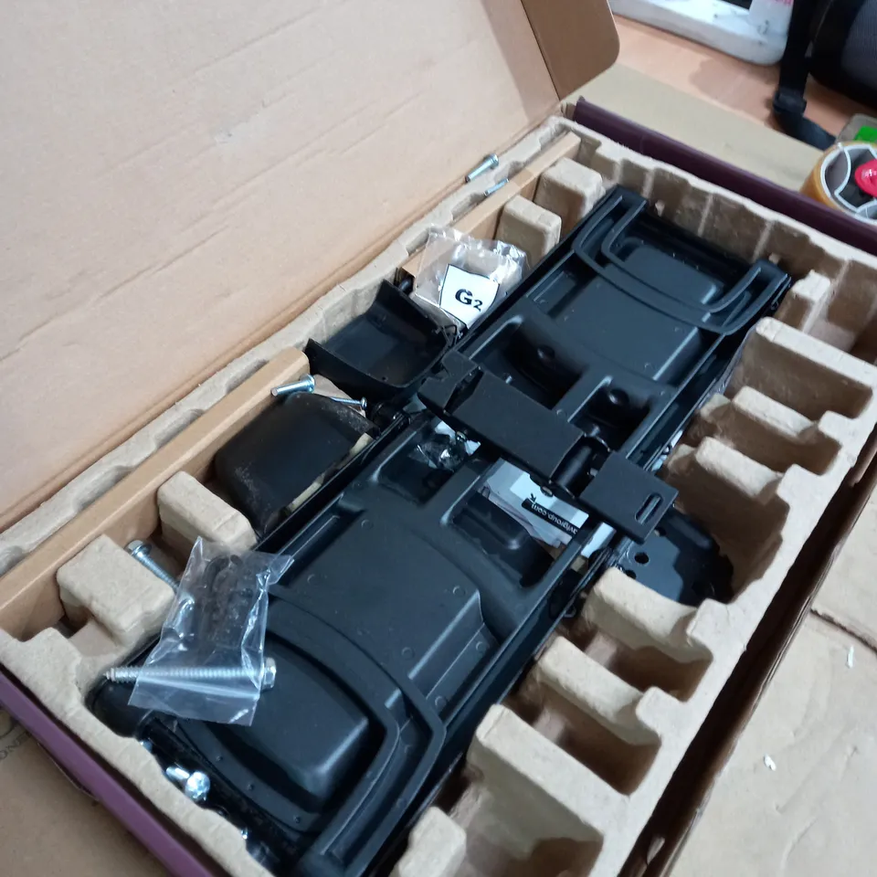 MULTI POSITION TV WALL MOUNT 