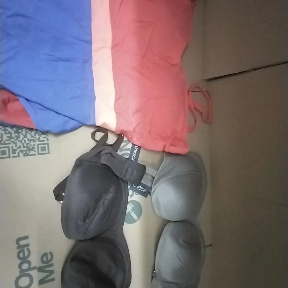 PALLET CONTAINING APPROXIMATELY 150 BRAND NEW DESIGNER WOMEN'S CLOTHES WHICH INCLUDE; JD WILLIAMS SWIMSUITS,BRAS SIMILAR PRODUCTS ETC