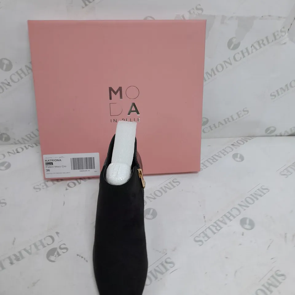 BOXED MODA IN PELLE KATRIONA SWOOSH HEEL BOOT BLACK 36 