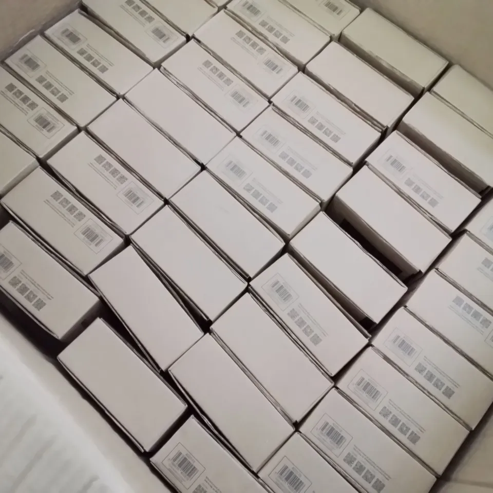 BOX CONTAINING APPROXIMATELY 40 X2 PKS OF GUITAR HOOKS