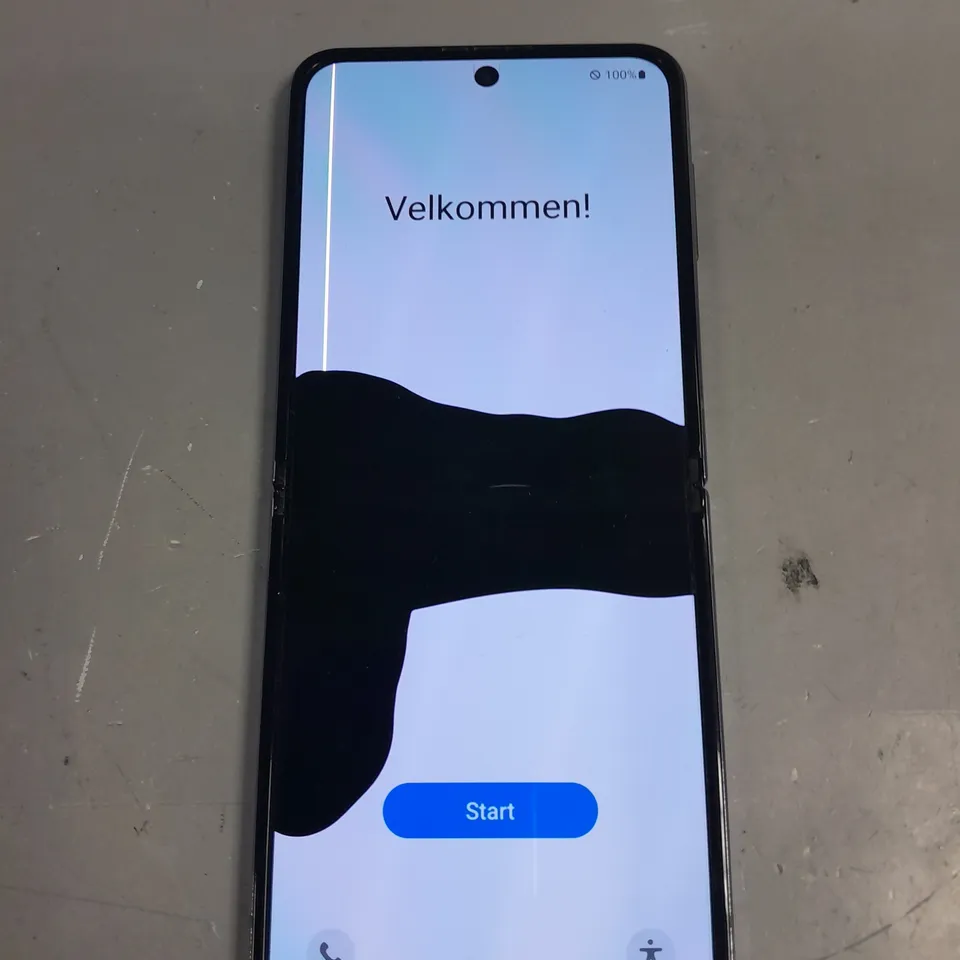 SAMSUNG GALAXY FLIP SMARTPHONE 