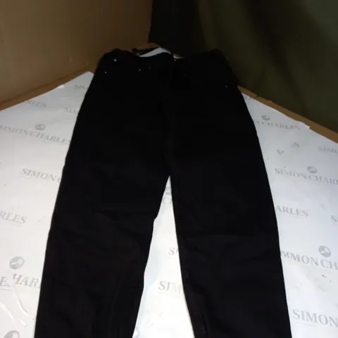 ASOS DESIGN BLAK JEANS SIZE 34/30