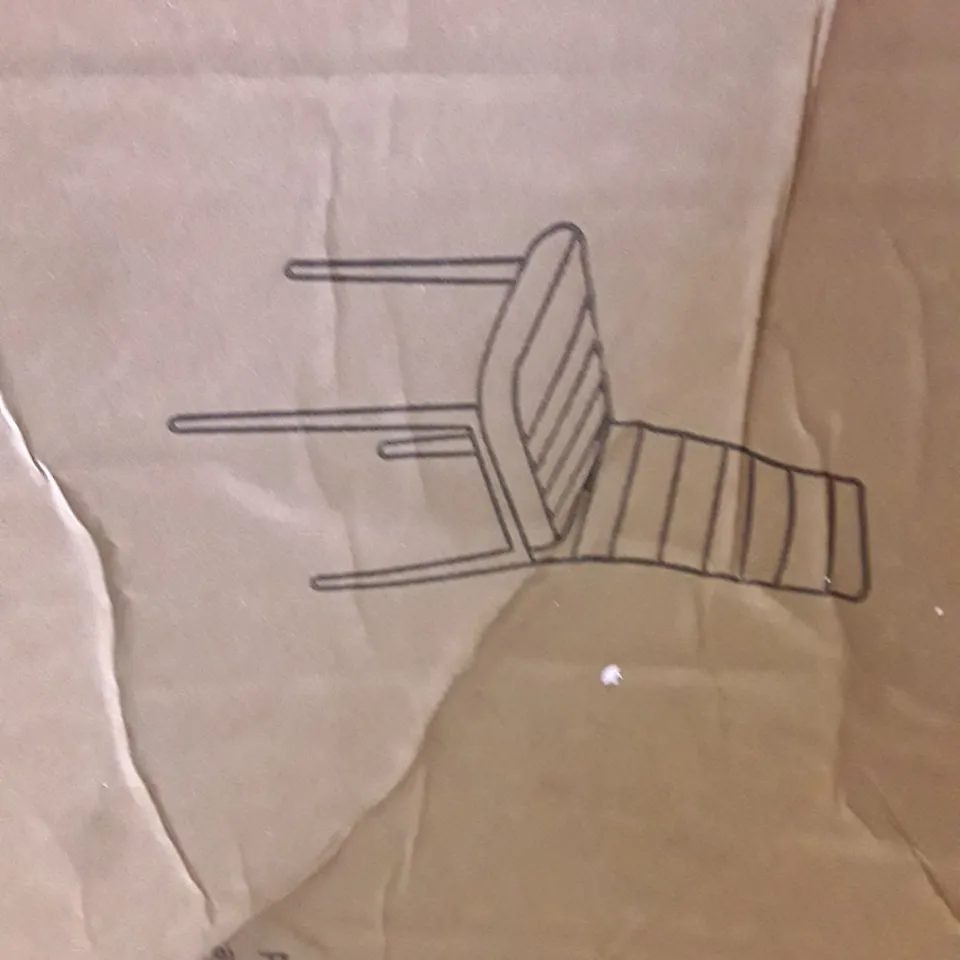 BOXED GREENWICH DINING CHAIR
