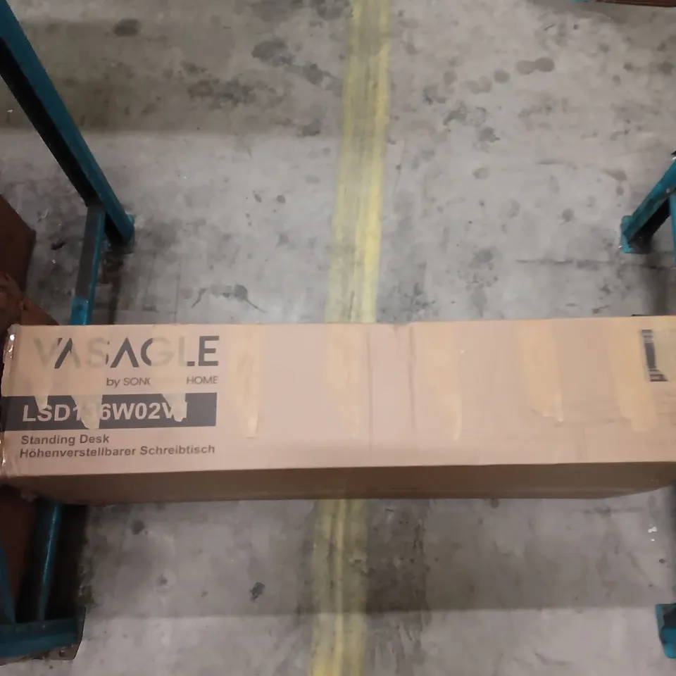 VASAGLE STANDING DESK LSD136W02V1