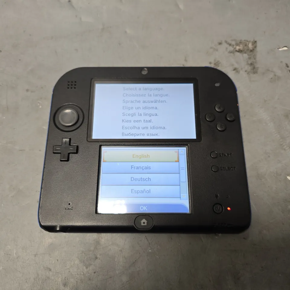 NINTENDO 2DS IN BLUE & BLACK