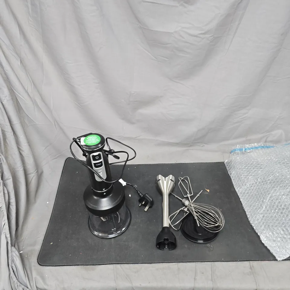 NINJA HAND BLENDER WITH WHISK & BLENDING BLADE ATTACHMENTS