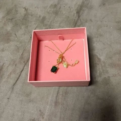 SWAROVSKI GOLD-TONE NECKLACE WITH SQUARE GREEN PENDANT – PINK PRESENTATION BOX