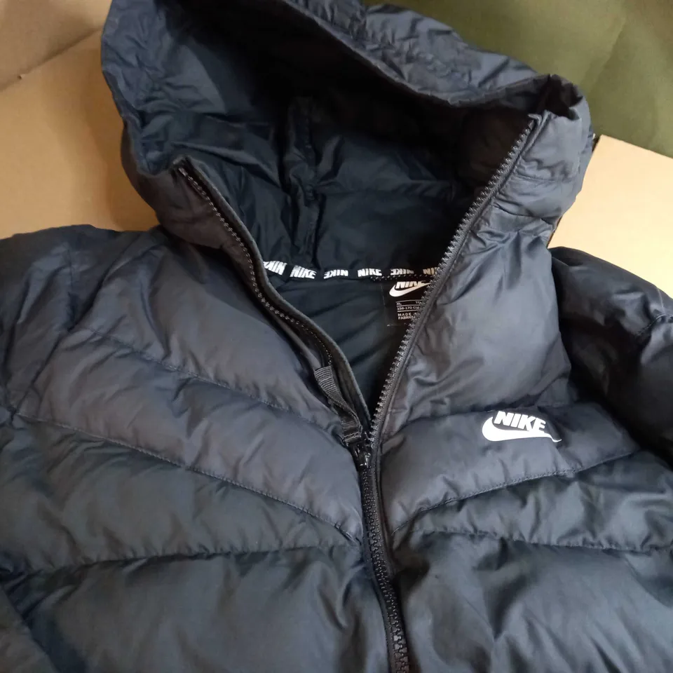 NIKE PADDED BLACK WINTER PUFFER JACKET - JNR XL