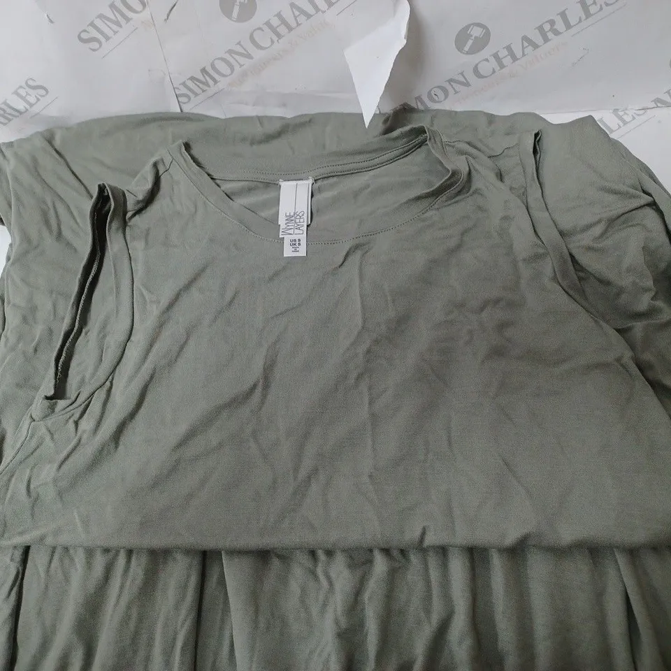 APPROXIMATELY 10 CLOTHING INCLUDING: MAXI DRESSES WITH DIFFERENT COLOURS AND SIZES BY WAYNE LAYERS 