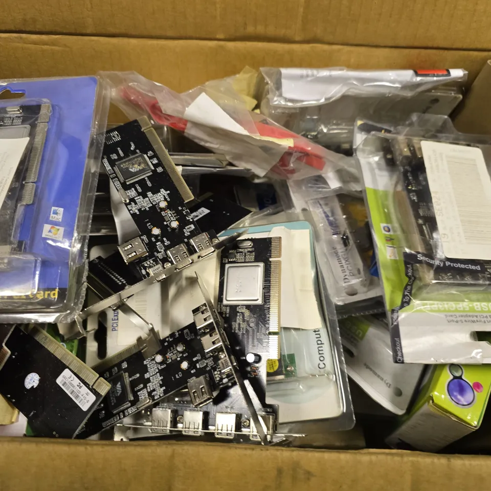 BOX OF APPROXIMATELY 12 ASSORTED ITEMS TO INCLUDE - DYNAMODE 4 PORT PCI CARD , DYNAMODE 3 PORT FIREWIRE PCI ADAPTER CARD ETC