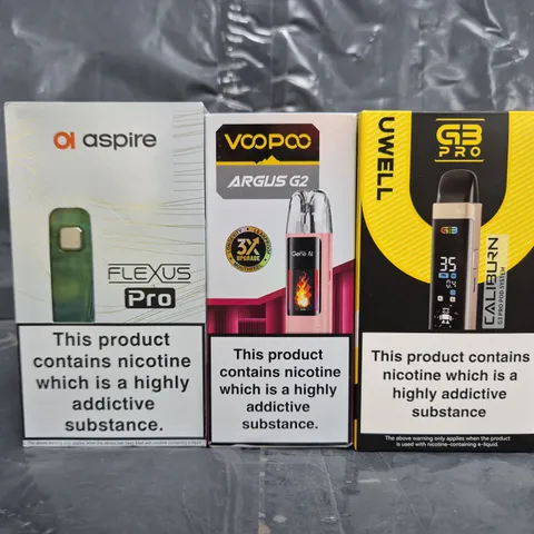 BOX OF APPROXIMATELY 15 ASSORTED VAPING ITEMS AND PRODUCTS TO INCLUDE VOOPOO, ASPIRE, ETC