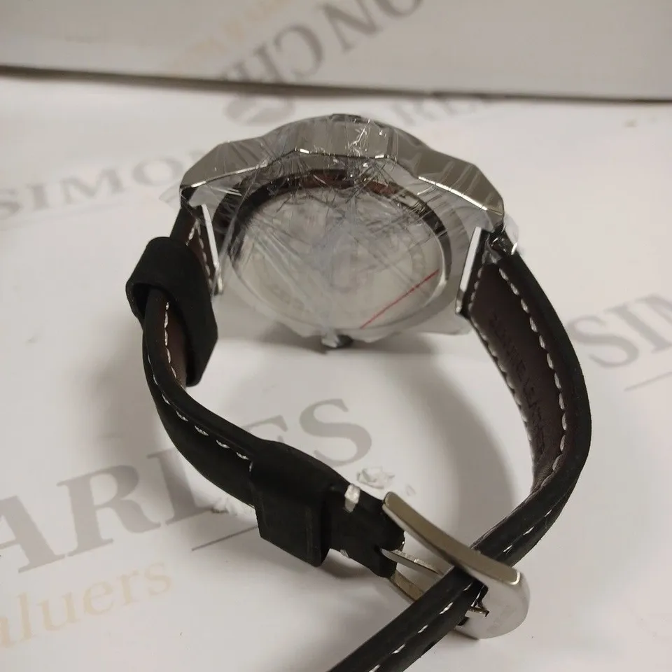 MENS LOUIS LACOMBE CHRONGRAPH WATCH – 3 SUB DIALS – SILVER COLOUR CASE – LEATHER STRAP